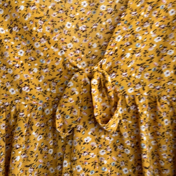 FABRIK Ruffle Sleeve Babydoll Top with Tie - Picture 3 of 6